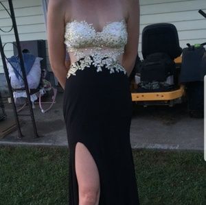 Prom/wedding dress